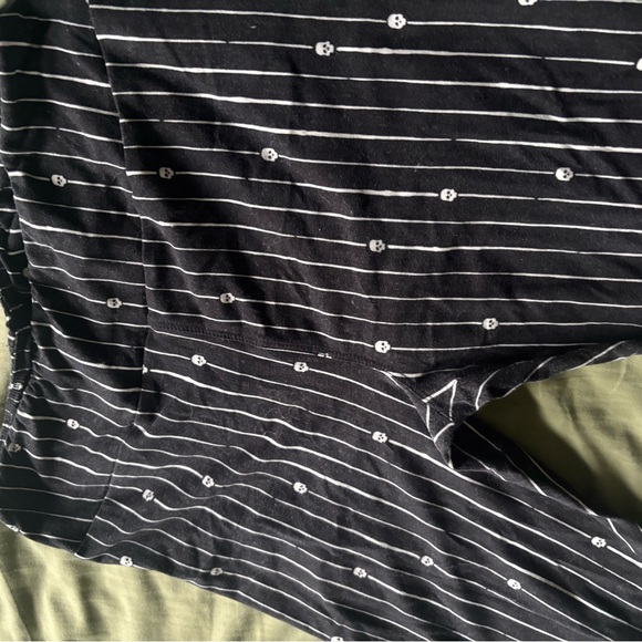 LuLaRoe Black and Gray Striped Leggings - Picture 2 of 3